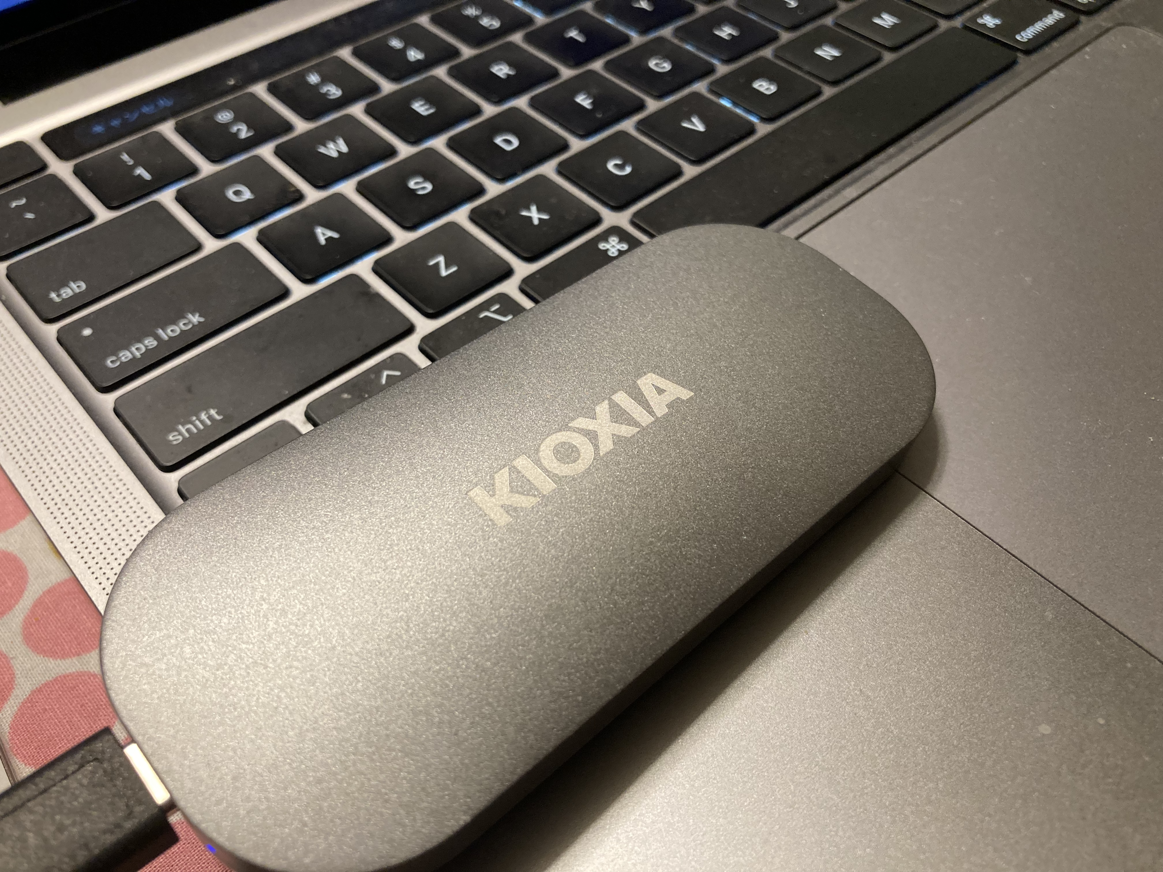 kioxia SSD and MacBook Pro 13inch