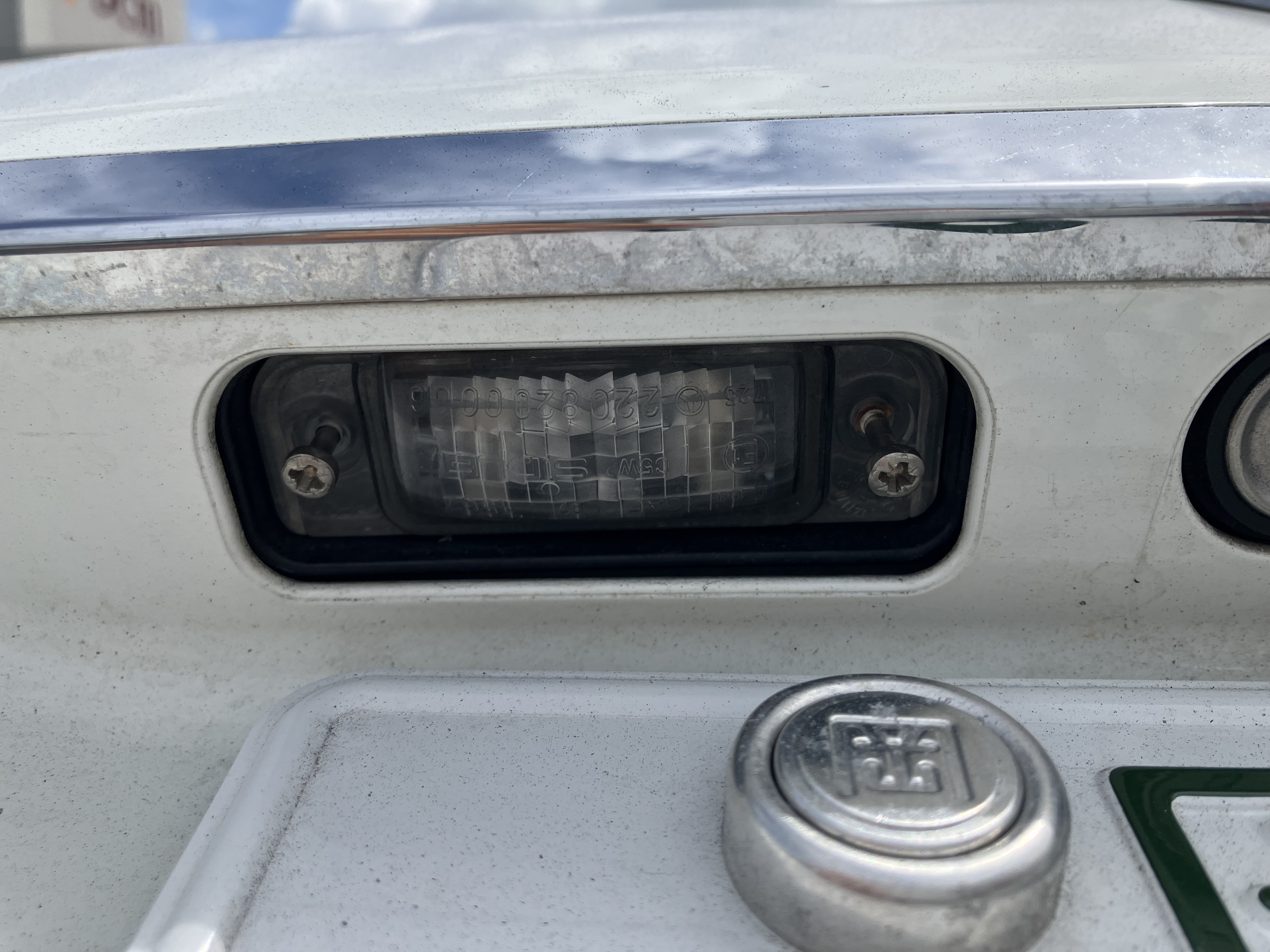 license-plate-light3